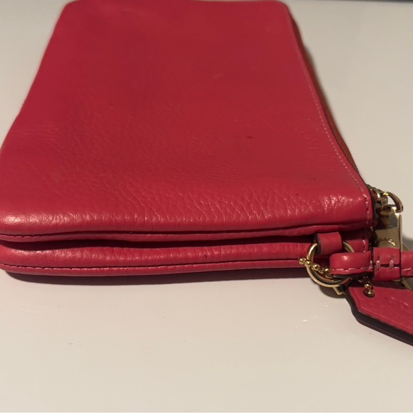 COACH Authentic- Vibrant Fushia Wristlet Clutch/Wallet - Picture 8 of 13